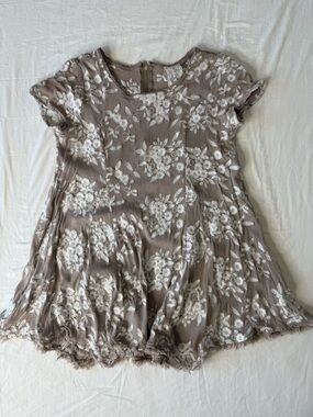 Sadie & Sage Small Taupe Floral Embroidered Peplum Top Boho Blouse